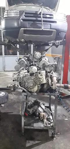 Sökülmüş motor ve şanzıman